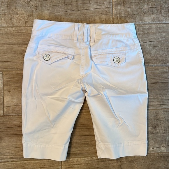 Guess Bermuda Vintage shorts Classic Cotton Design - Picture 3 of 3